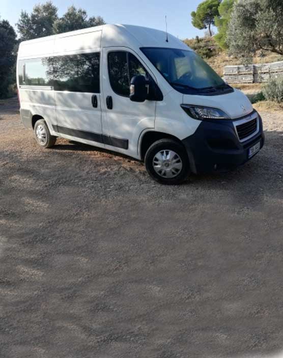 Equipment of Camp Ebro fishing camp Transport from and to the airport